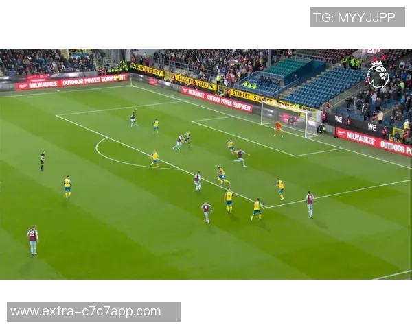 阿森纳足球队精彩对决回顾与战术分析全景展现